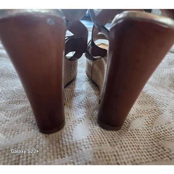 ę Liz Claiborne Strappy wedge sandals m - Picture 3 of 7